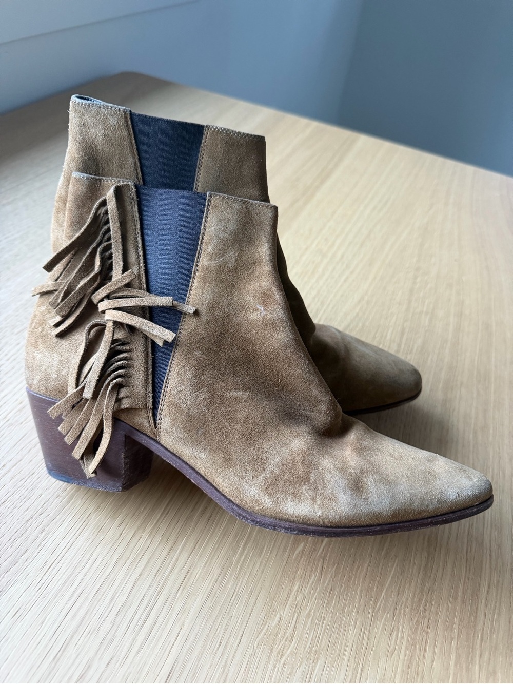 Saint Laurent Tan Suede Fringe Ankle Boots - Picture 4 of 4